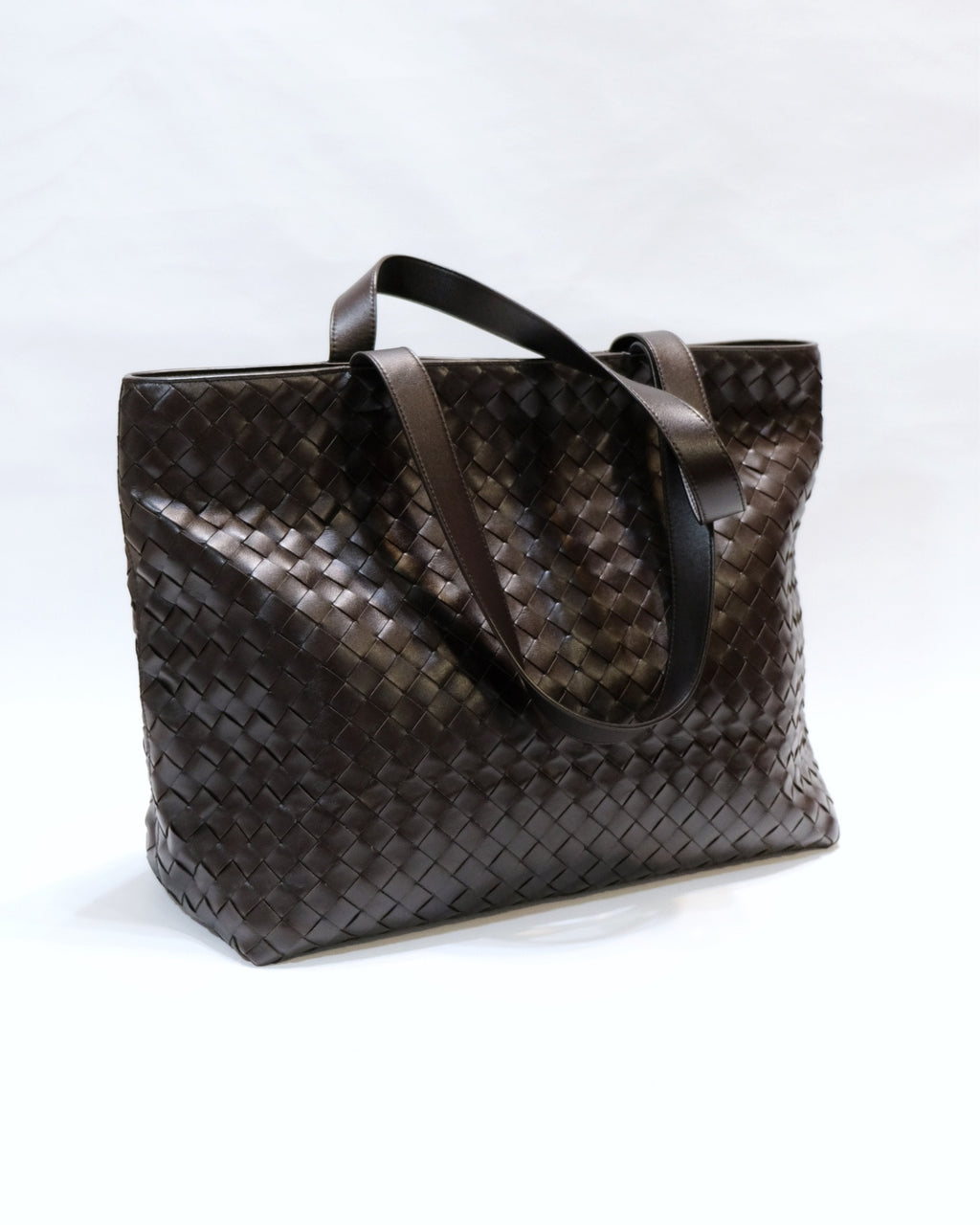Bottega Veneta Intrecciato Leather Zipped Tote